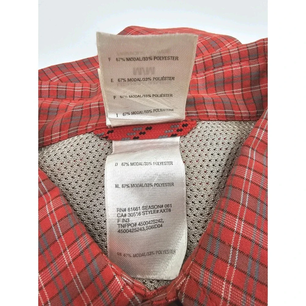 The North Face Mens Medium Plaid Short Sleeve Button Down Shirt